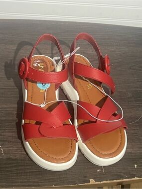 Unisa Red Strappy Slingback Buckle White Sole Sandals Size 6